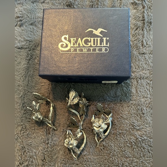 Seagull Pewter Other - Seagull Pewter Rose Napkin Rings